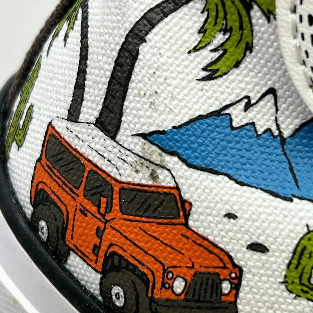 Converse All Star Chuck Taylor HighTop Shoes White Dinosaur Jeep Kids Size 4 NEW